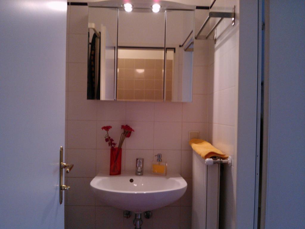 Gemuetliche Wohnung Nahe Zentrum Wina Ruang foto